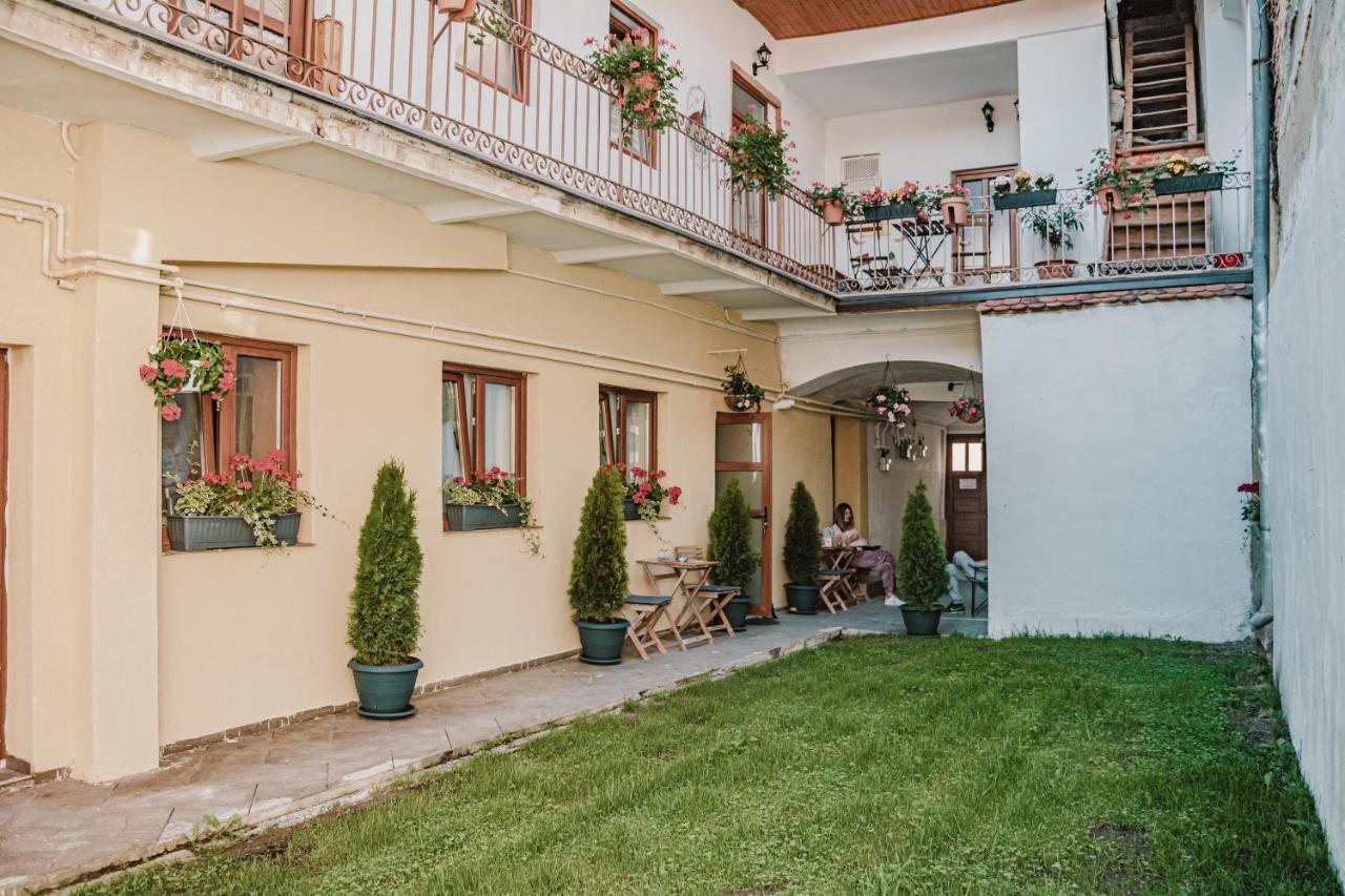 Central Garden Apartments Braşov Exterior foto